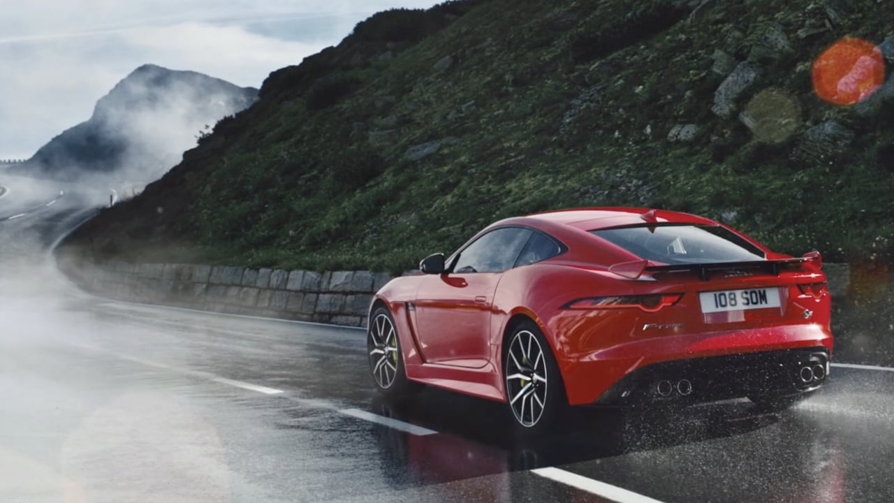 Jaguar “Perfect Corner”